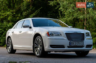 Седан Chrysler 300C 2014 в 