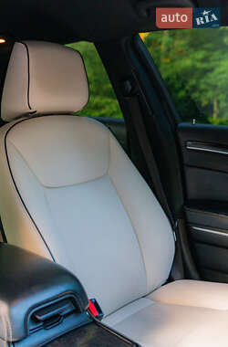 Седан Chrysler 300C 2014 в 