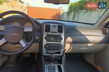 Седан Chrysler 300C 2006 в 