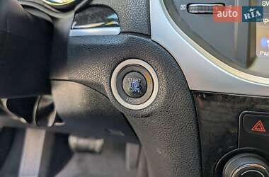 Седан Chrysler 300C 2012 в 