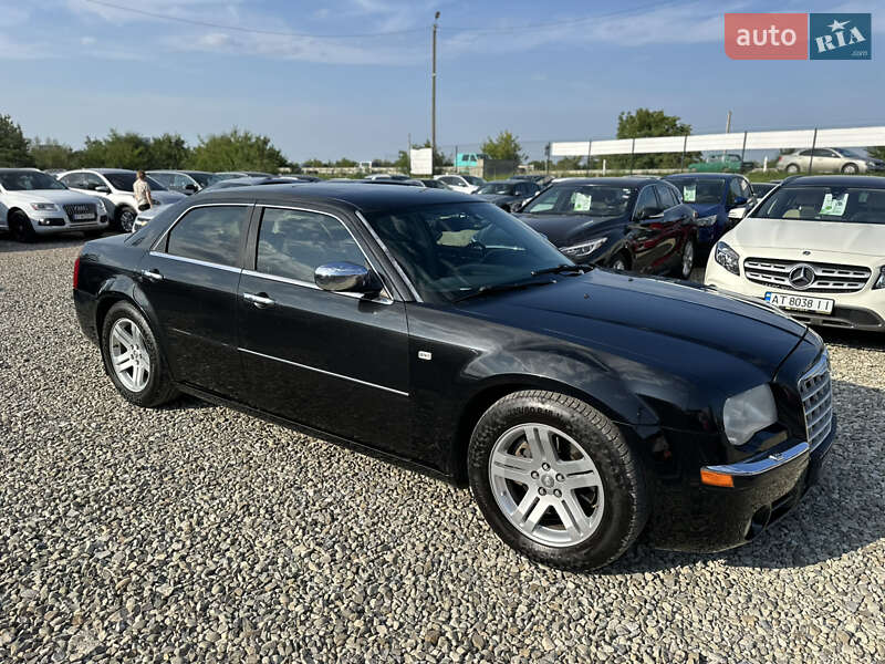 Седан Chrysler 300C 2007 в Ивано-Франковске