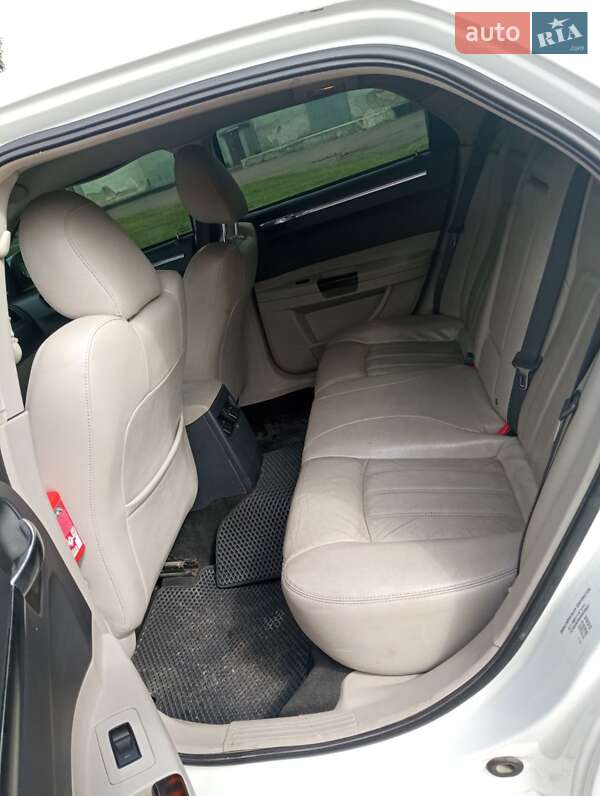 Седан Chrysler 300C 2005 в Ровно фото 2 Седан Chrysler 300C 2005 в Ровно