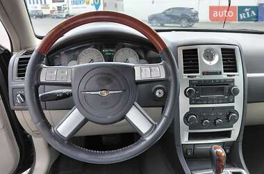 Седан Chrysler 300C 2006 в 