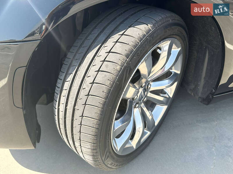 Седан Chrysler 300C 2018 в Киеве фото 10 Седан Chrysler 300C 2018 в Киеве