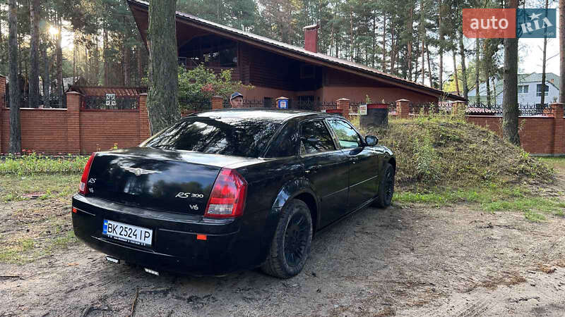 Седан Chrysler 300C 2006 в Луцьку