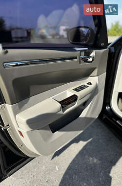 Седан Chrysler 300C 2008 в 