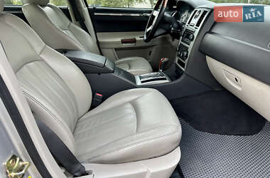Седан Chrysler 300C 2005 в 