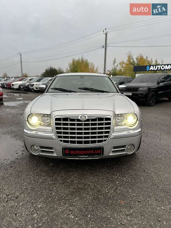 Универсал Chrysler 300C 2004 в 