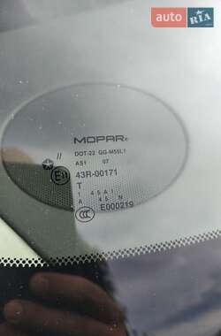 Седан Chrysler 300C 2007 в 