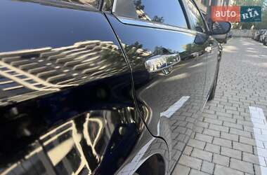 Седан Chrysler 300C 2005 в 