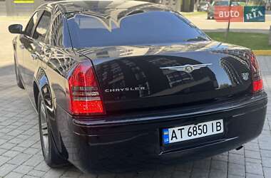 Седан Chrysler 300C 2005 в 
