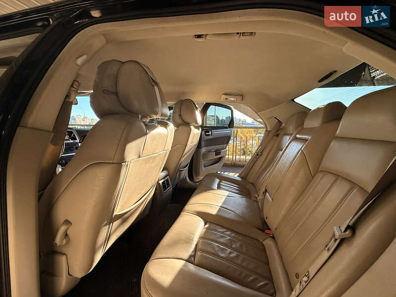 Седан Chrysler 300C 2008 в Києві фото 9 Седан Chrysler 300C 2008 в Києві