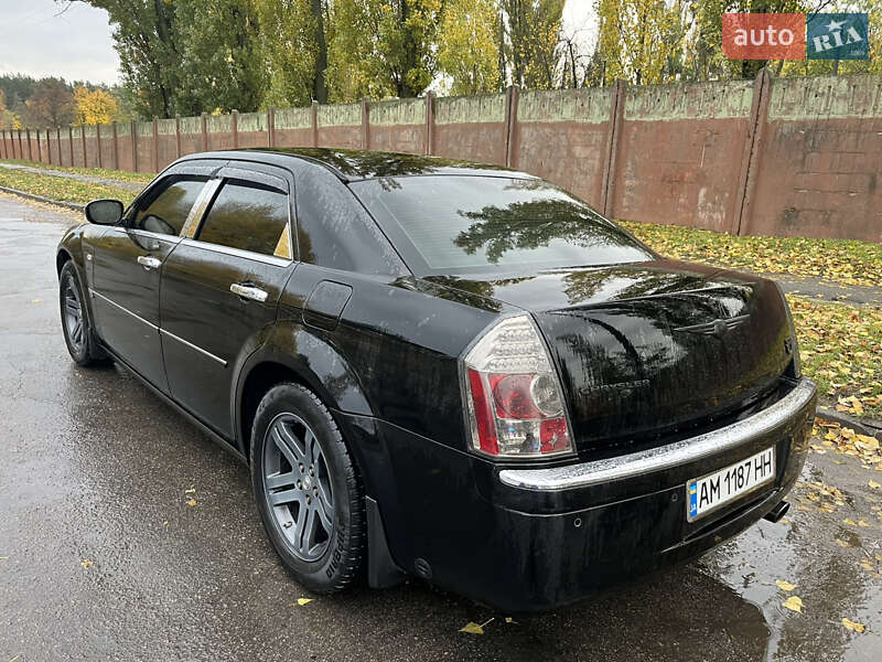 Седан Chrysler 300C 2006 в Києві фото 6 Седан Chrysler 300C 2006 в Києві