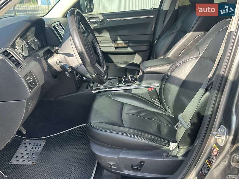 Седан Chrysler 300C 2009 в Запорожье