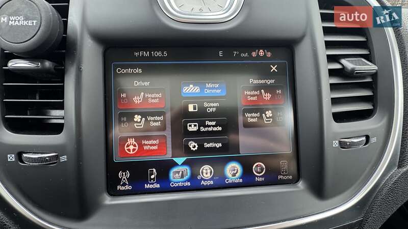 Седан Chrysler 300C 2016 в Києві фото 41 Седан Chrysler 300C 2016 в Києві