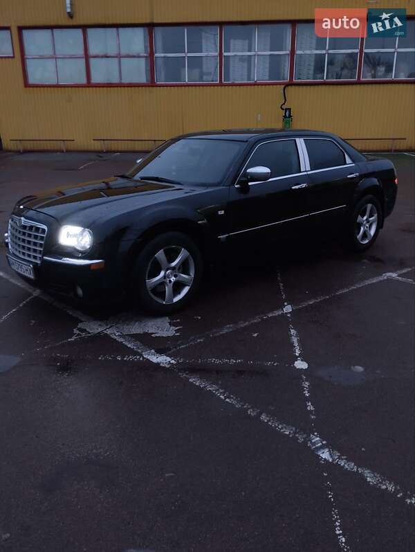 Седан Chrysler 300C 2005 в Житомире