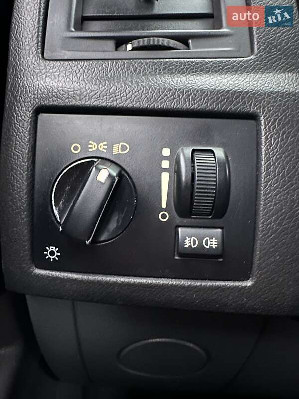 Универсал Chrysler 300C 2004 в Белогородке фото 45 Универсал Chrysler 300C 2004 в Белогородке