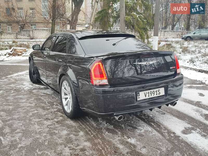Седан Chrysler 300C 2006 в Днепре