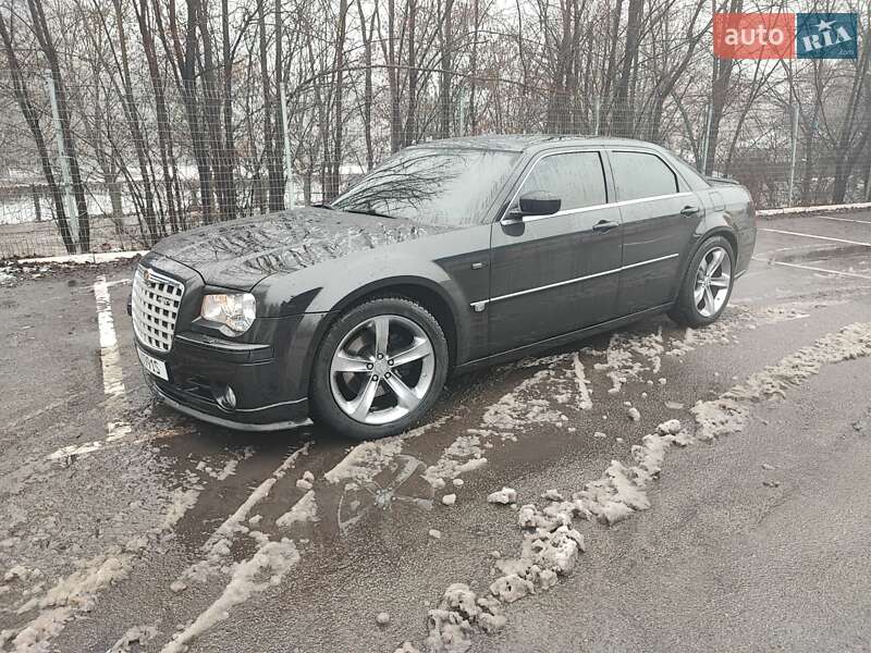 Седан Chrysler 300C 2006 в Днепре