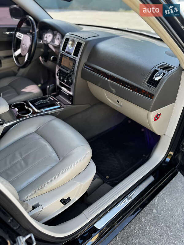 Седан Chrysler 300C 2008 в Харькове фото 6 Седан Chrysler 300C 2008 в Харькове