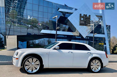 Седан Chrysler 300C 2005 в Днепре