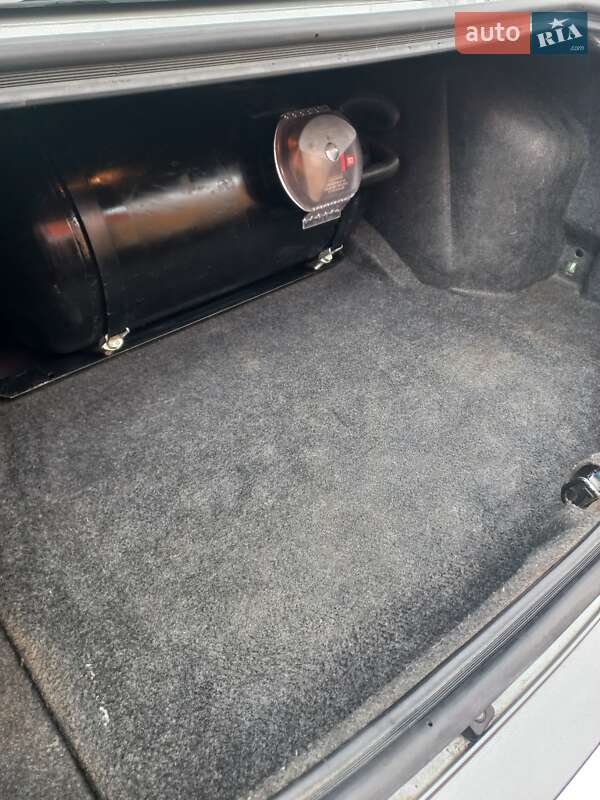 Седан Chrysler 300C 2006 в Желтых Водах