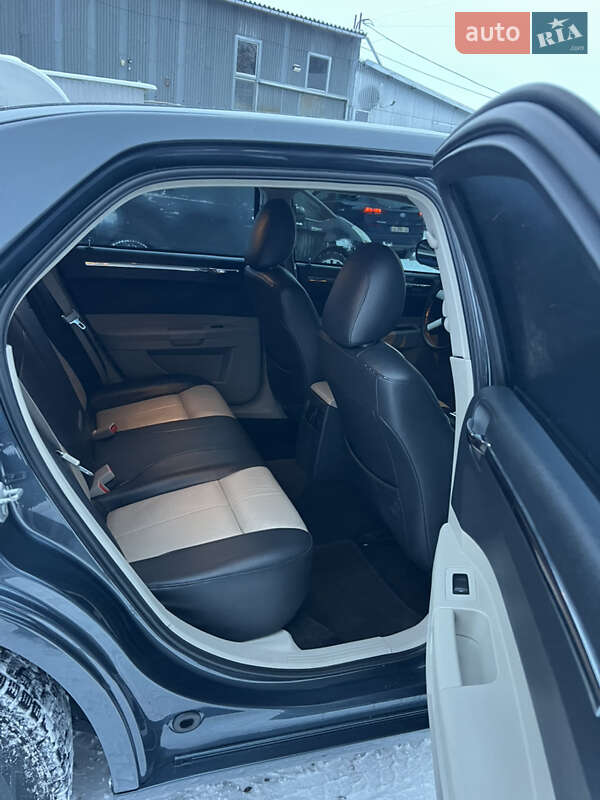 Седан Chrysler 300C 2006 в Черновцах фото 26 Седан Chrysler 300C 2006 в Черновцах