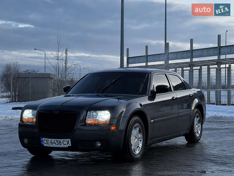 Седан Chrysler 300C 2006 в Львове