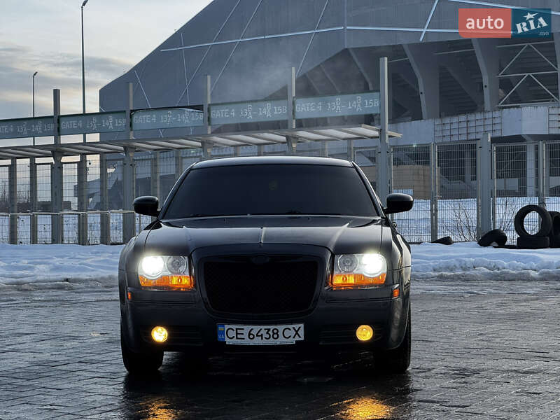 Седан Chrysler 300C 2006 в Львове