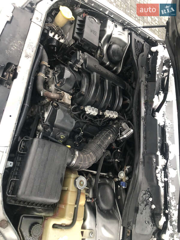 Седан Chrysler 300C 2006 в Черновцах
