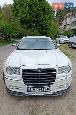 Седан Chrysler 300C 2004 в Киеве