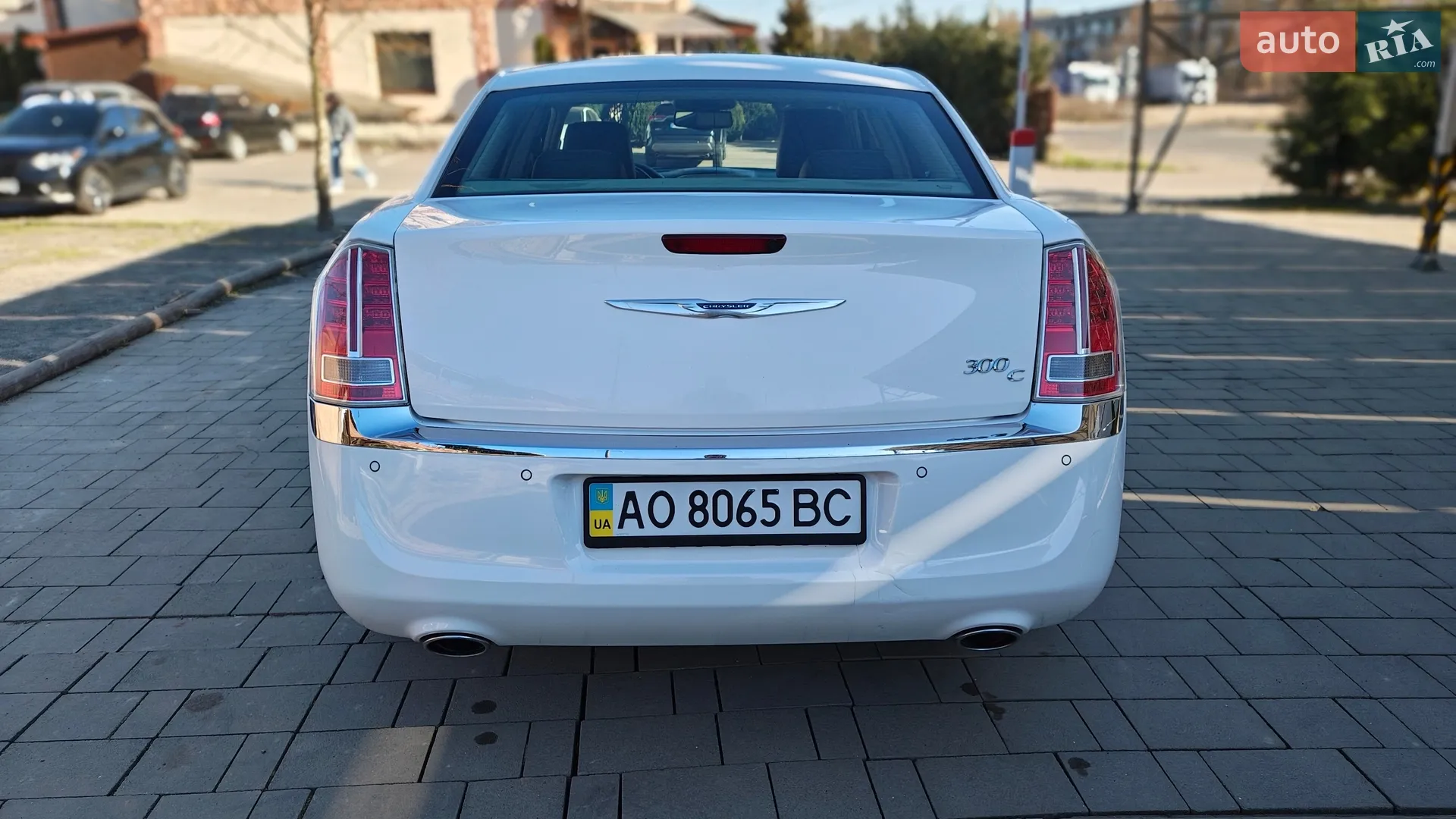 2012 Chrysler 300C - мініатюра 11
