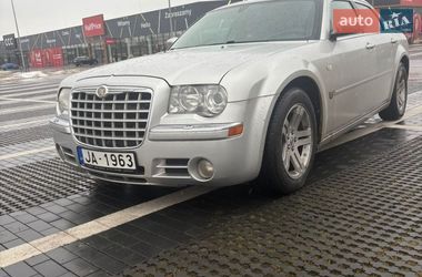 Седан Chrysler 300C 2006 в Львове