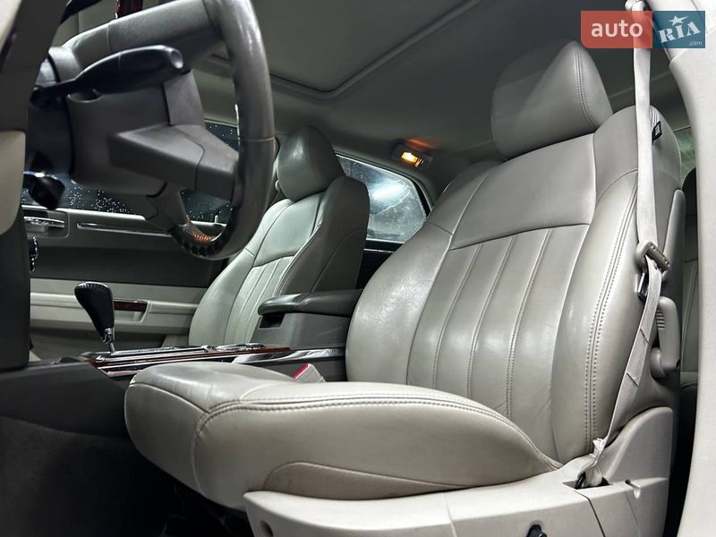 Седан Chrysler 300C 2006 в Черновцах фото 7 Седан Chrysler 300C 2006 в Черновцах