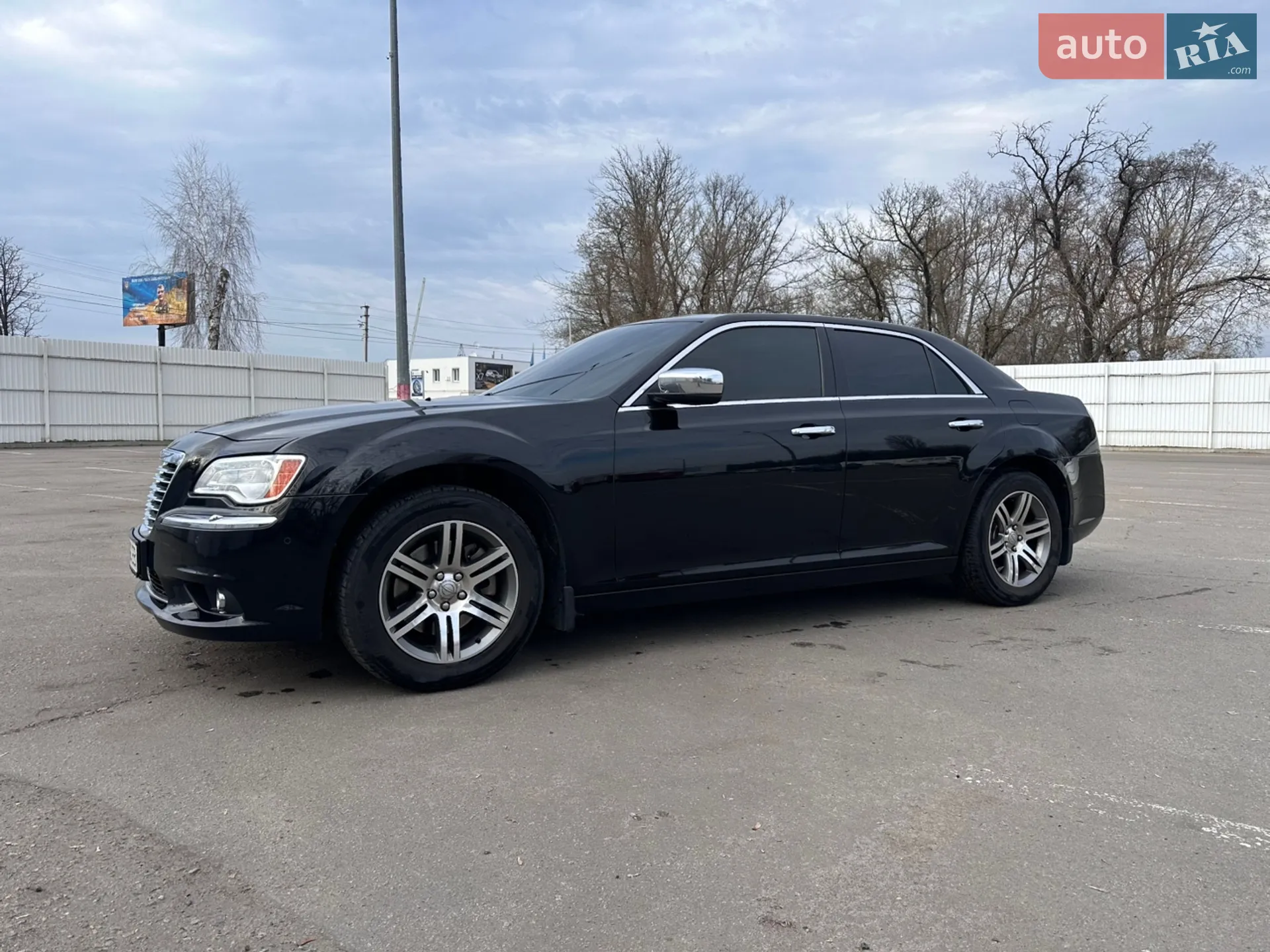 2011 Chrysler 300C - мініатюра 4