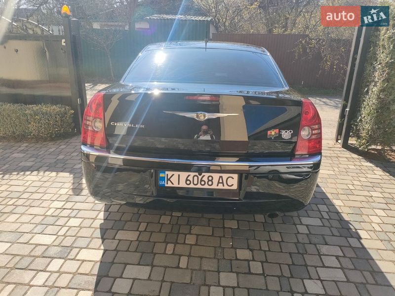 Седан Chrysler 300C 2007 в Киеве
