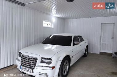 Седан Chrysler 300C 2005 в Гайсину