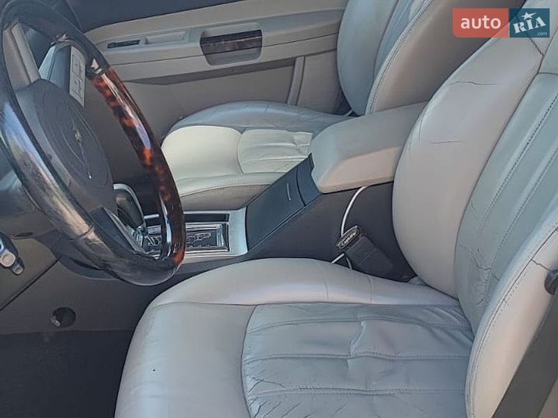 Седан Chrysler 300C 2005 в Печенегах