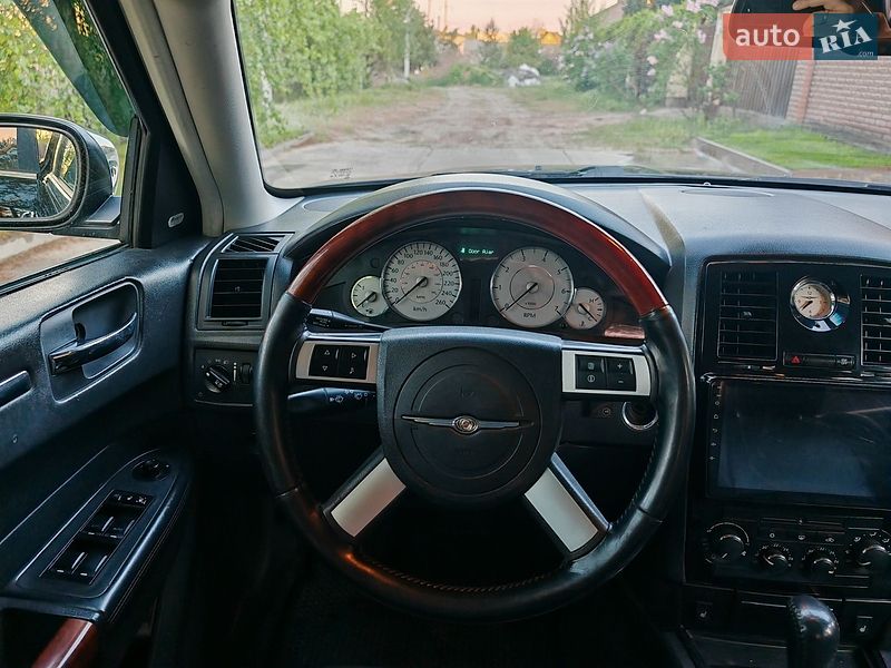 Седан Chrysler 300C 2008 в Киеве фото 10 Седан Chrysler 300C 2008 в Киеве