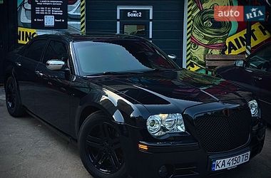 Седан Chrysler 300C 2005 в Киеве