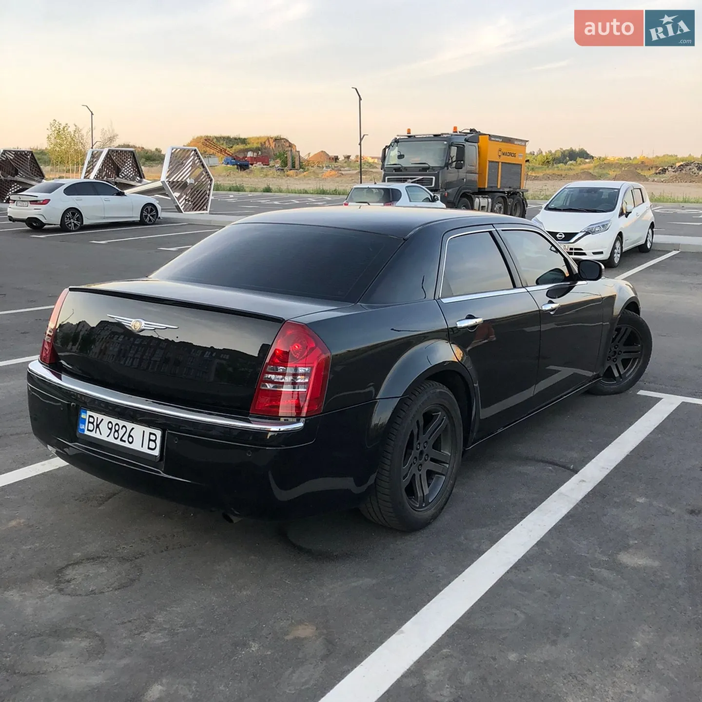Chrysler 300C 2005 VIN 1C3AAB3R45H561239 фото оголошення 2 з 11