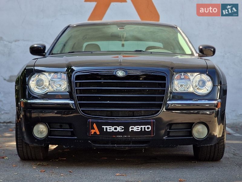 Седан Chrysler 300C 2005 в Одессе