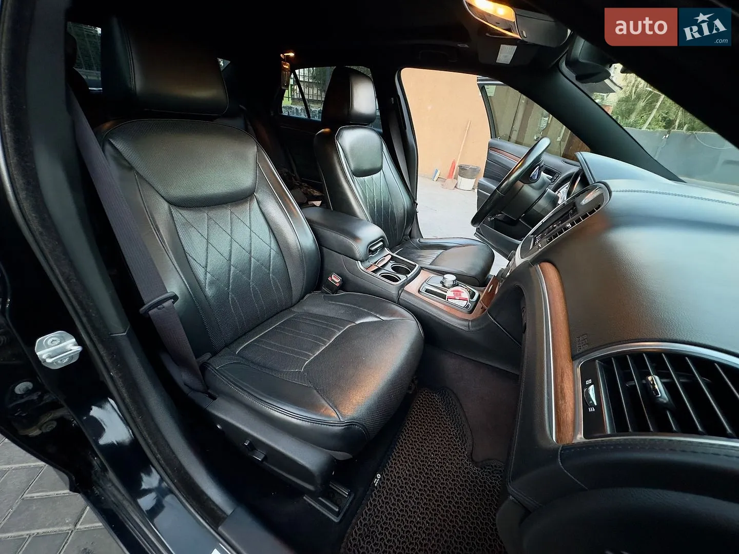 2016 Chrysler 300C - мініатюра 15
