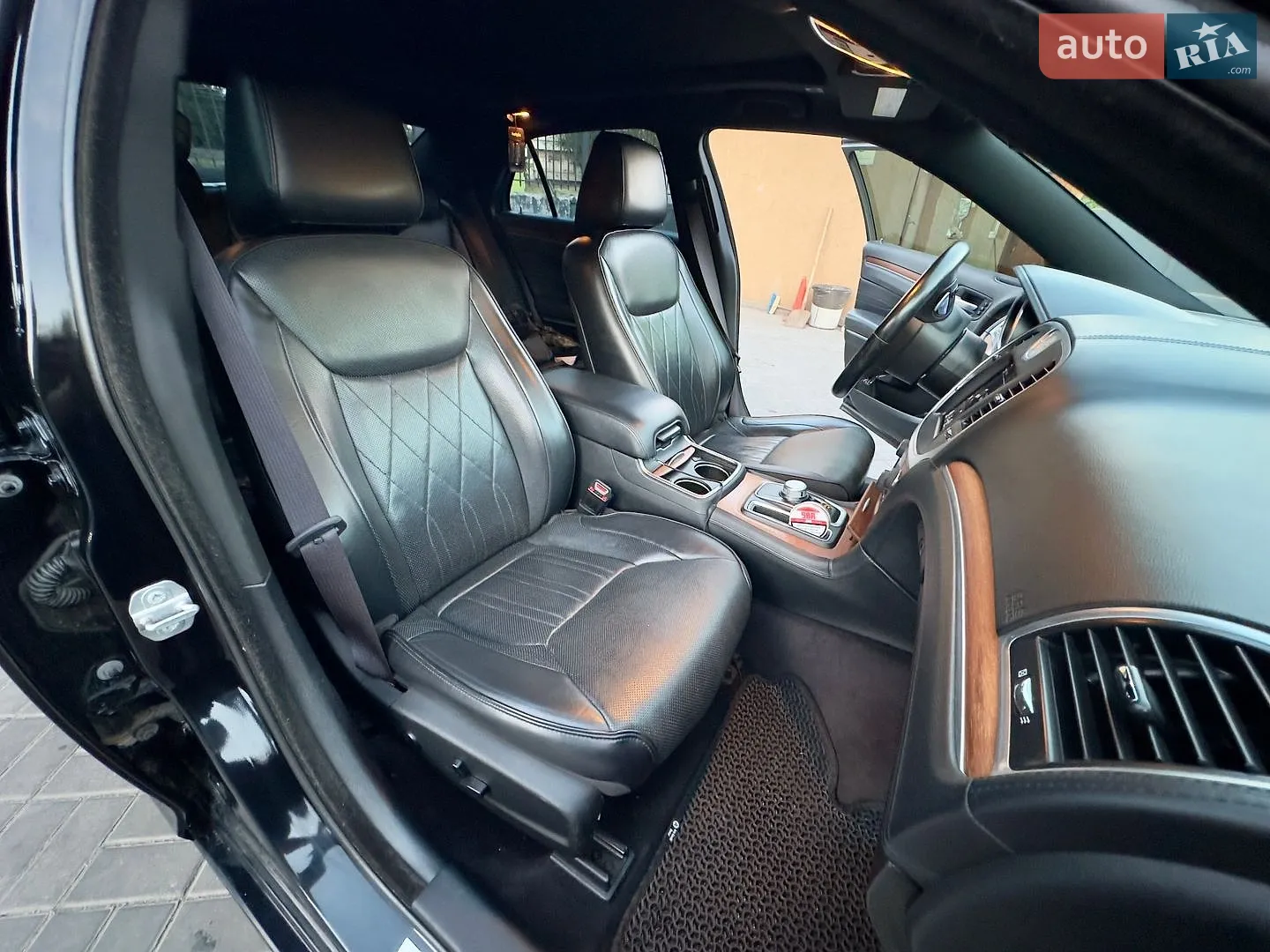 2016 Chrysler 300C - мініатюра 16