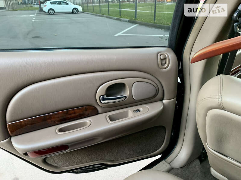 Седан Chrysler 300M 2002 в Киеве