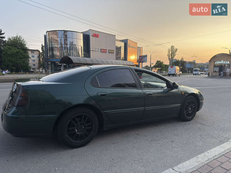 Седан Chrysler 300M 1999 в Вольнянске