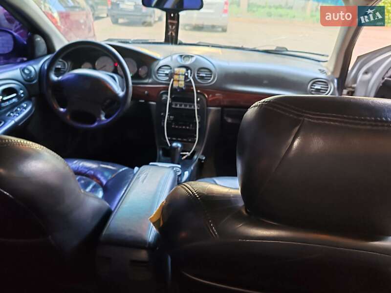 Седан Chrysler 300M 2000 в Шостке