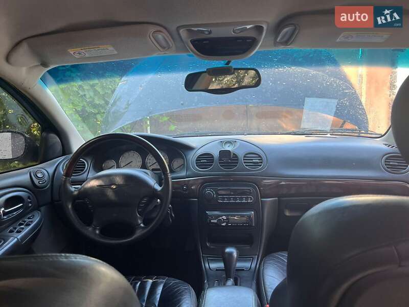 Седан Chrysler 300M 2003 в Львове