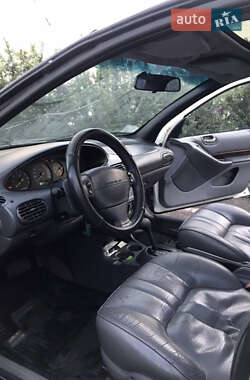 Седан Chrysler Cirrus 1994 в 