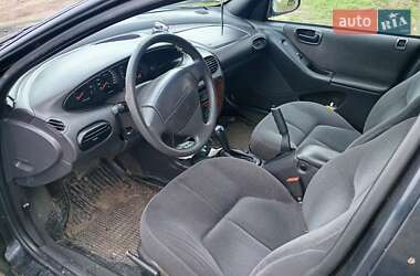 Седан Chrysler Cirrus 1995 в 